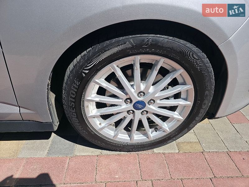 Мінівен Ford C-Max 2015 в Луцьку
