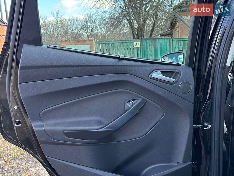 Минивэн Ford C-Max 2016 в Киеве