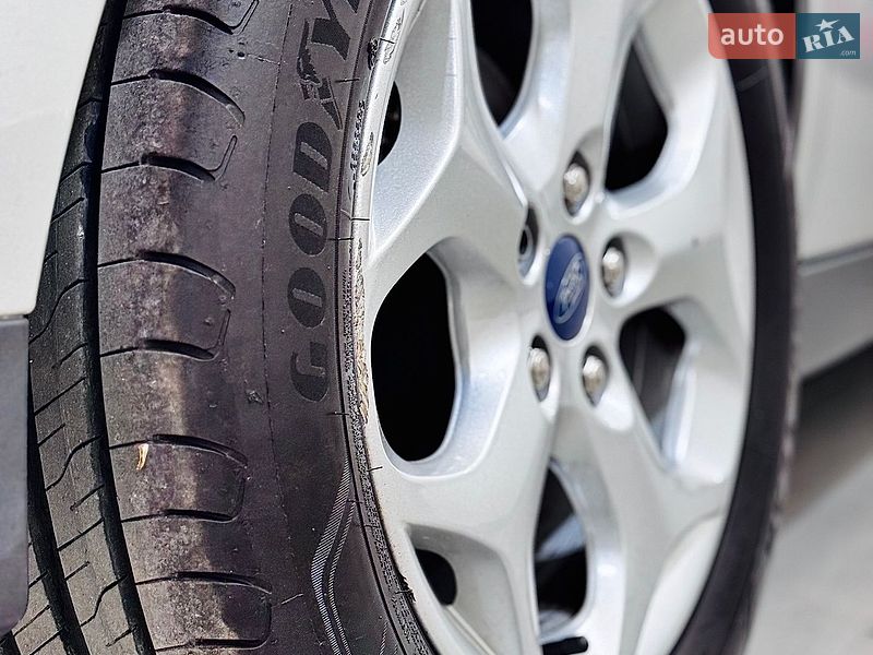 Минивэн Ford C-Max 2014 в Стрые