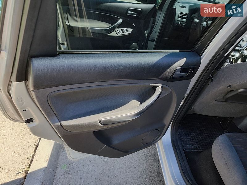Мінівен Ford C-Max 2009 в Львові