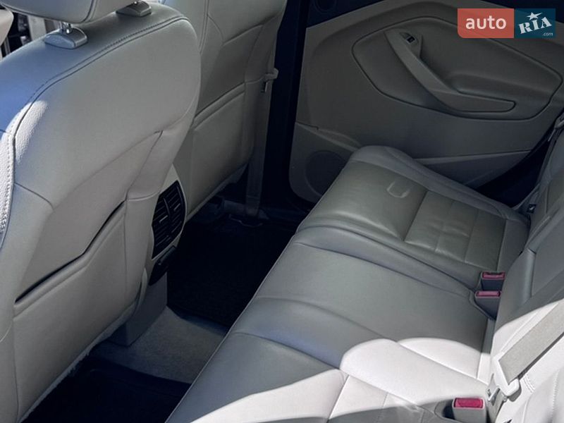 Мінівен Ford C-Max 2015 в Львові