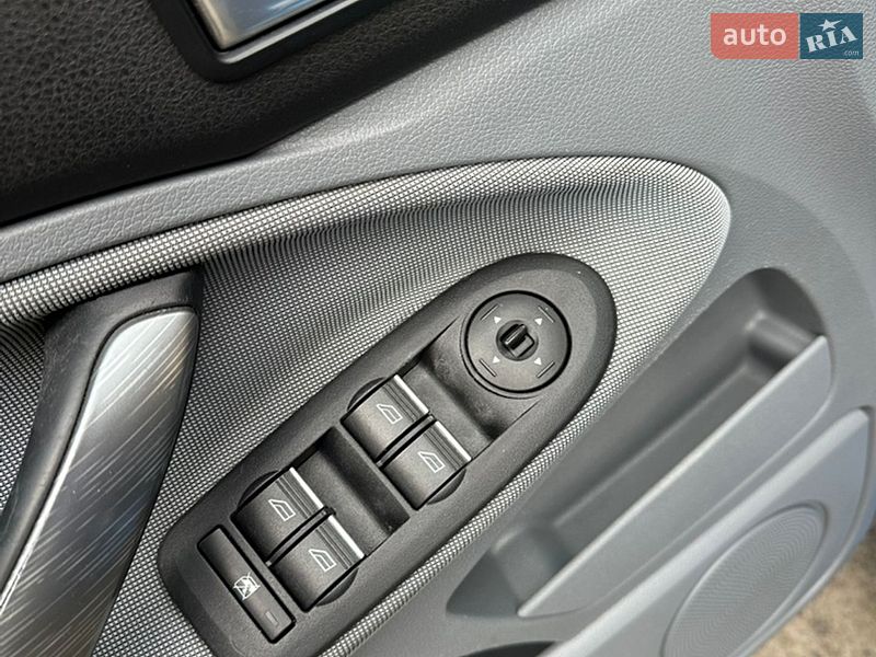 Минивэн Ford C-Max 2008 в Луцке