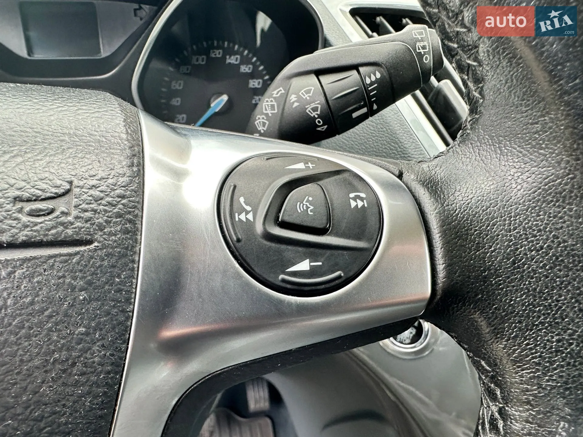 2015 Ford C-MAX - мініатюра 93