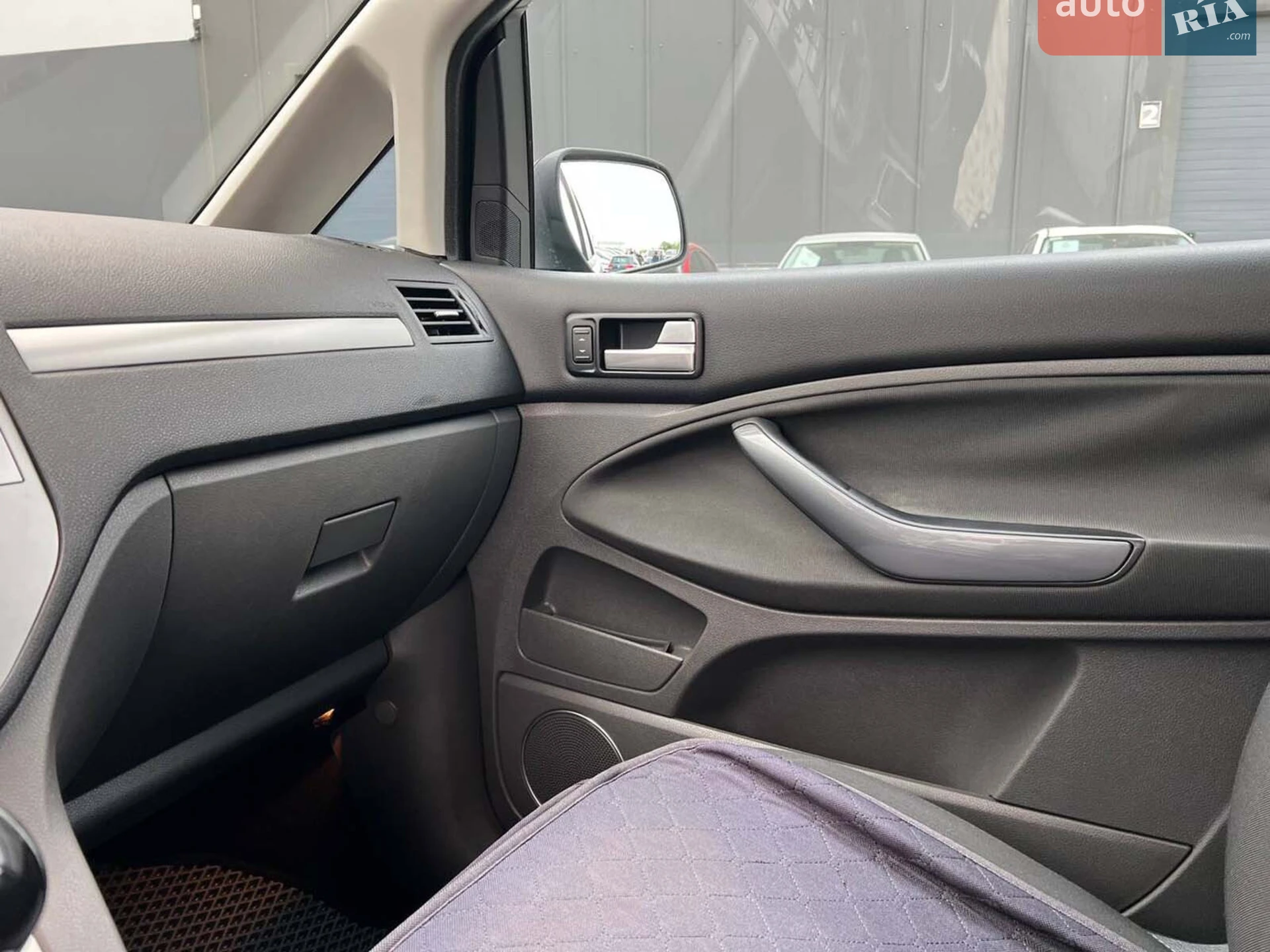 2010 Ford C-MAX - мініатюра 34