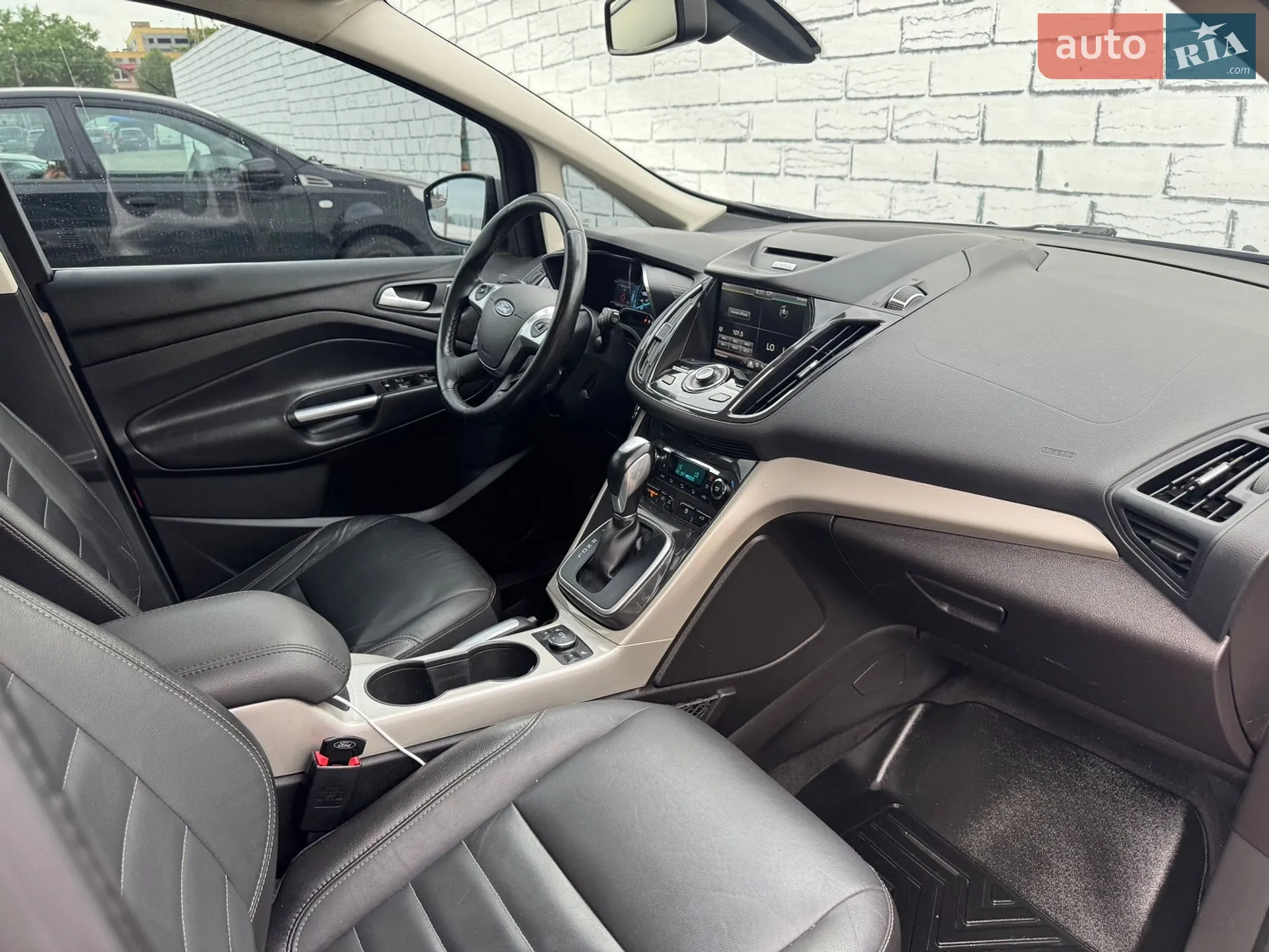 2015 Ford C-MAX - мініатюра 28