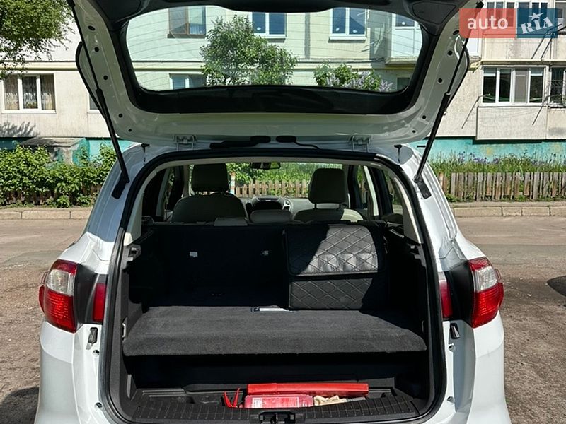 Мінівен Ford C-Max 2015 в Житомирі