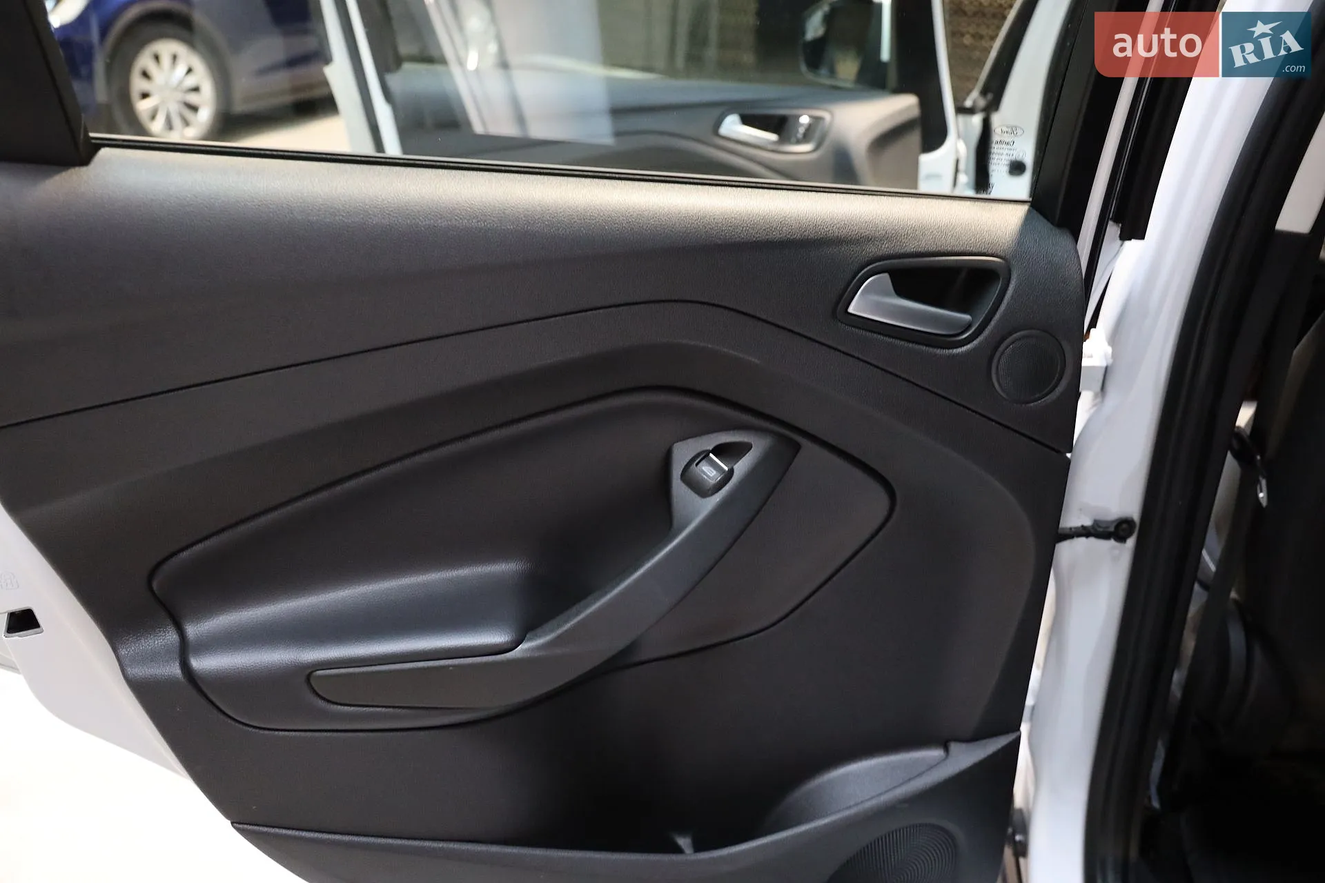 2016 Ford C-MAX - мініатюра 20
