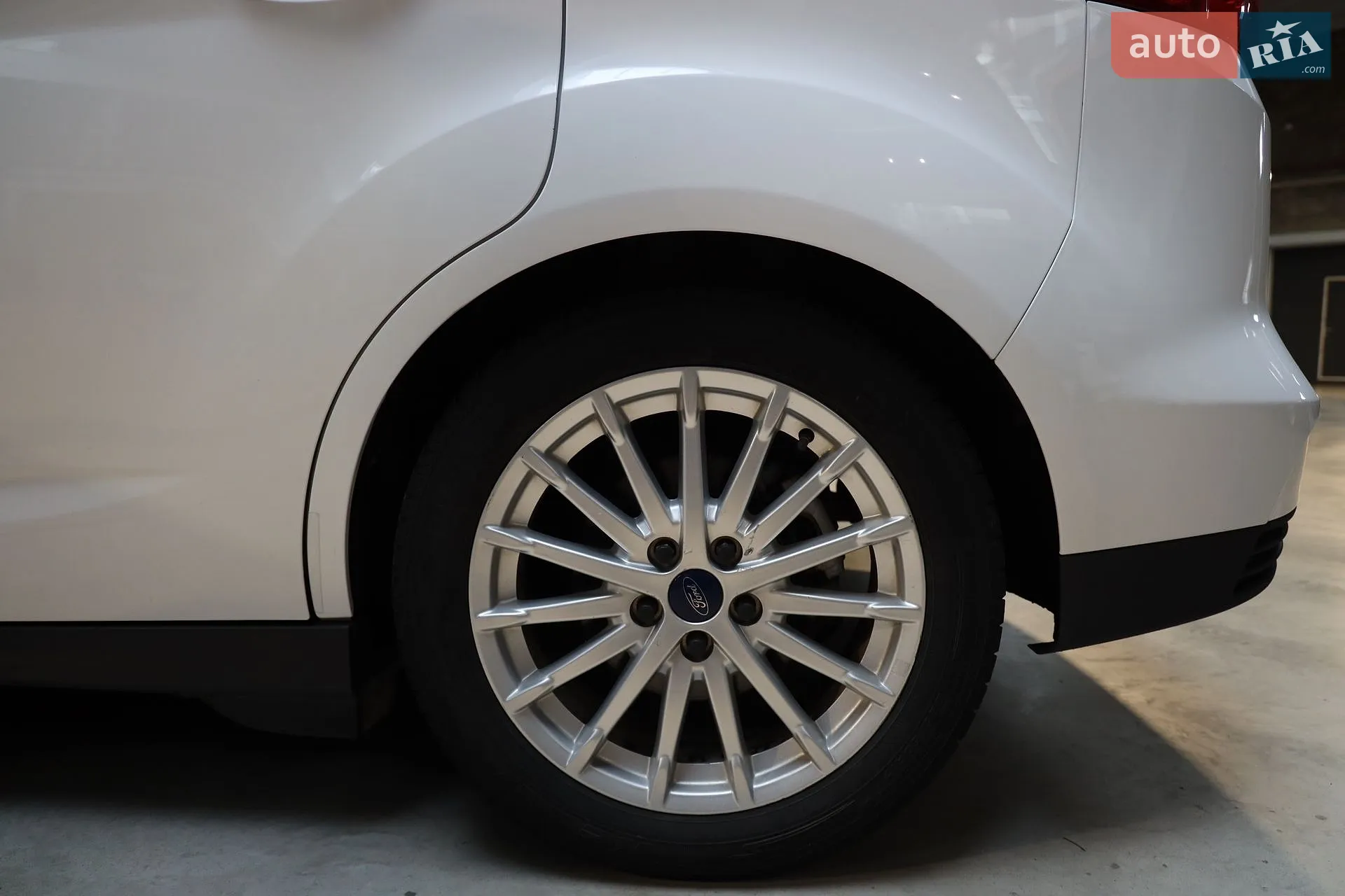 2016 Ford C-MAX - мініатюра 27