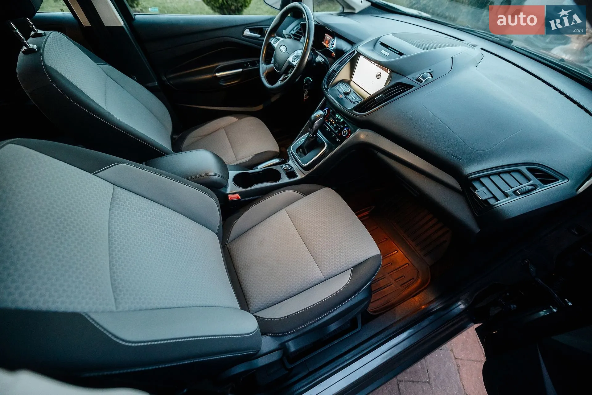 2017 Ford C-MAX - мініатюра 68