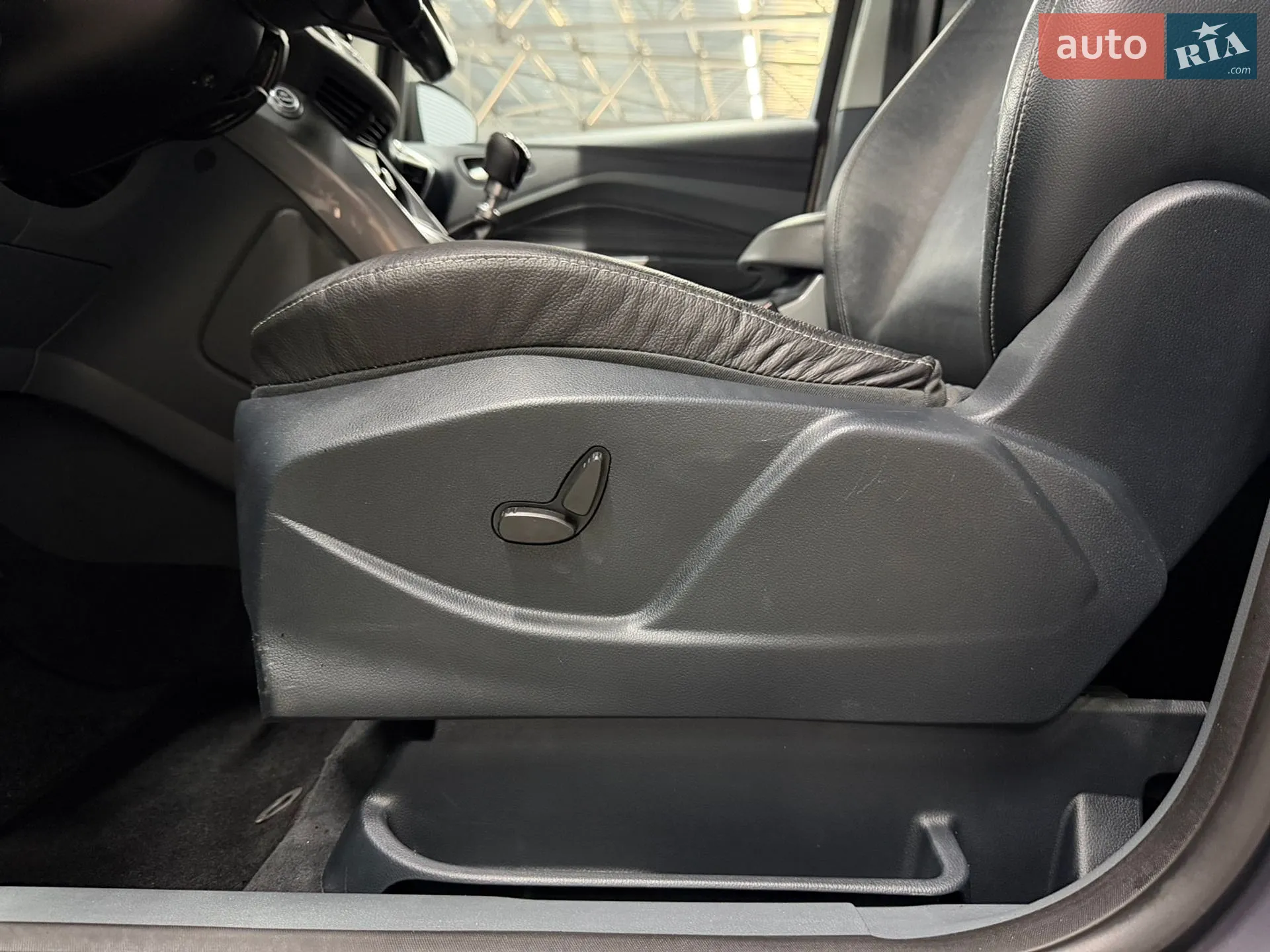 2013 Ford C-MAX - мініатюра 46