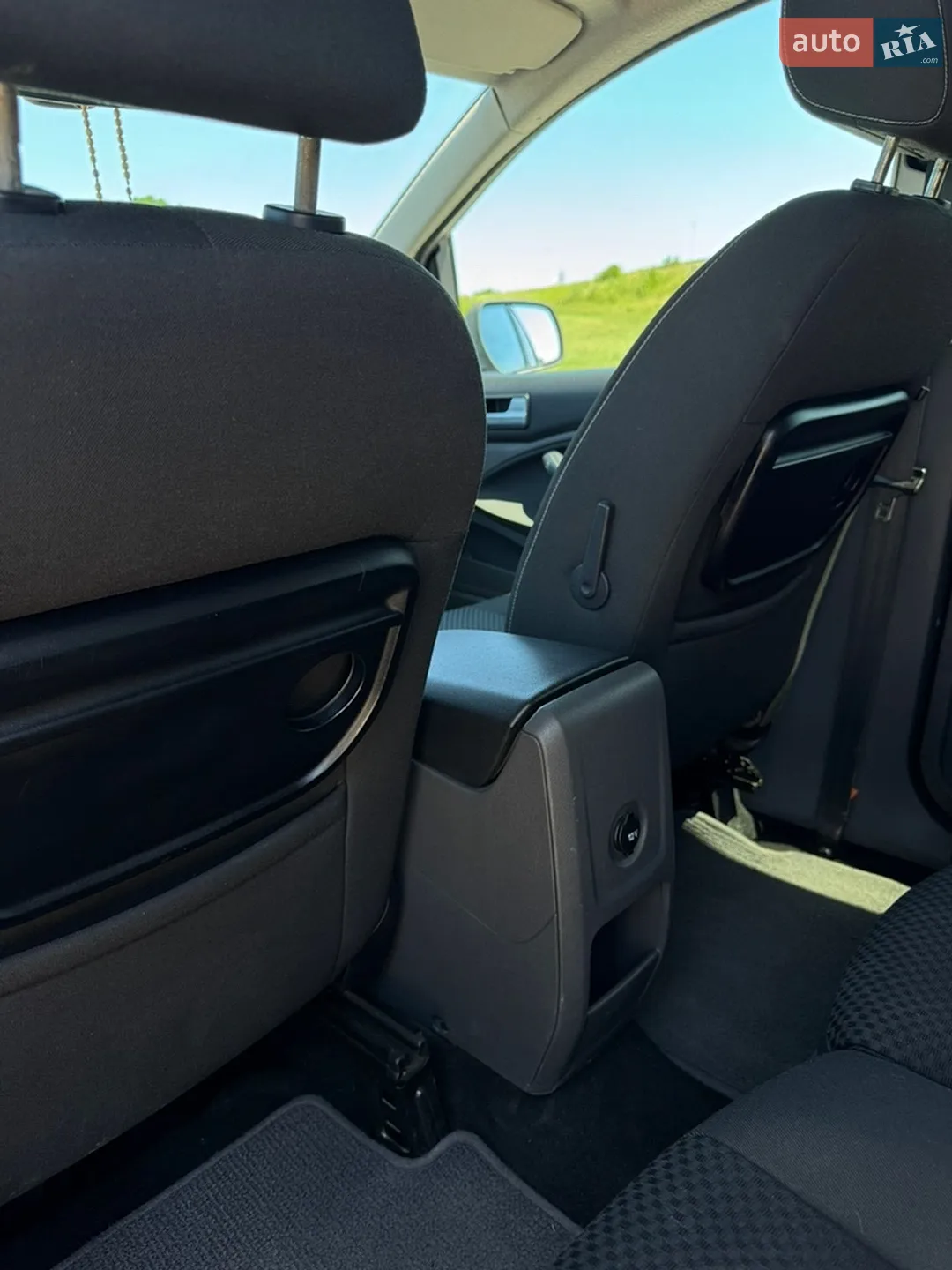 2010 Ford C-MAX - мініатюра 17