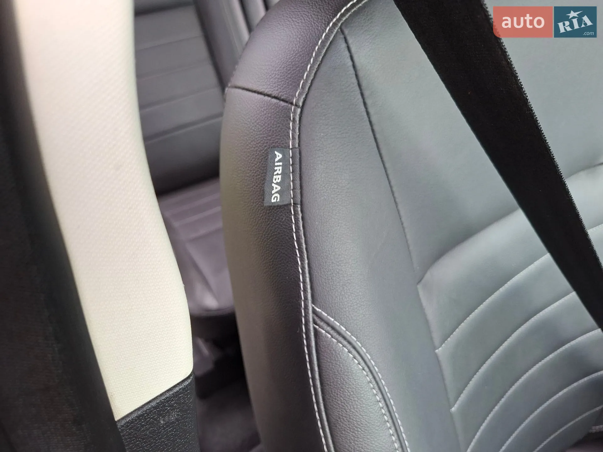2013 Ford C-MAX - мініатюра 34
