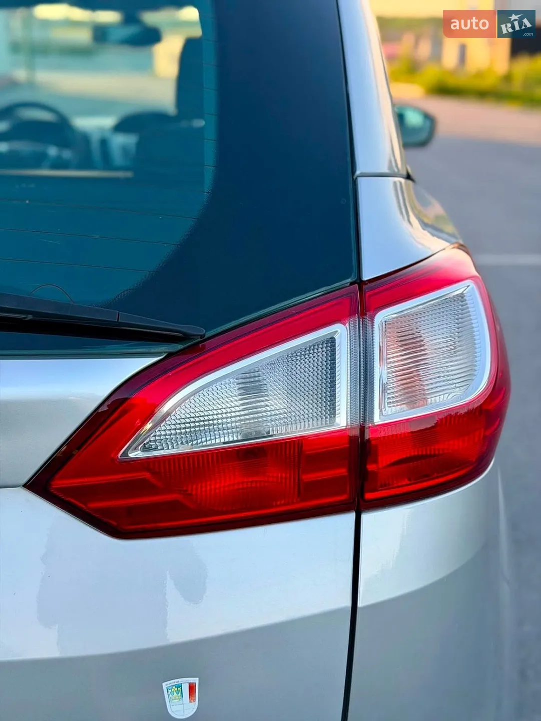 2011 Ford C-MAX - мініатюра 19