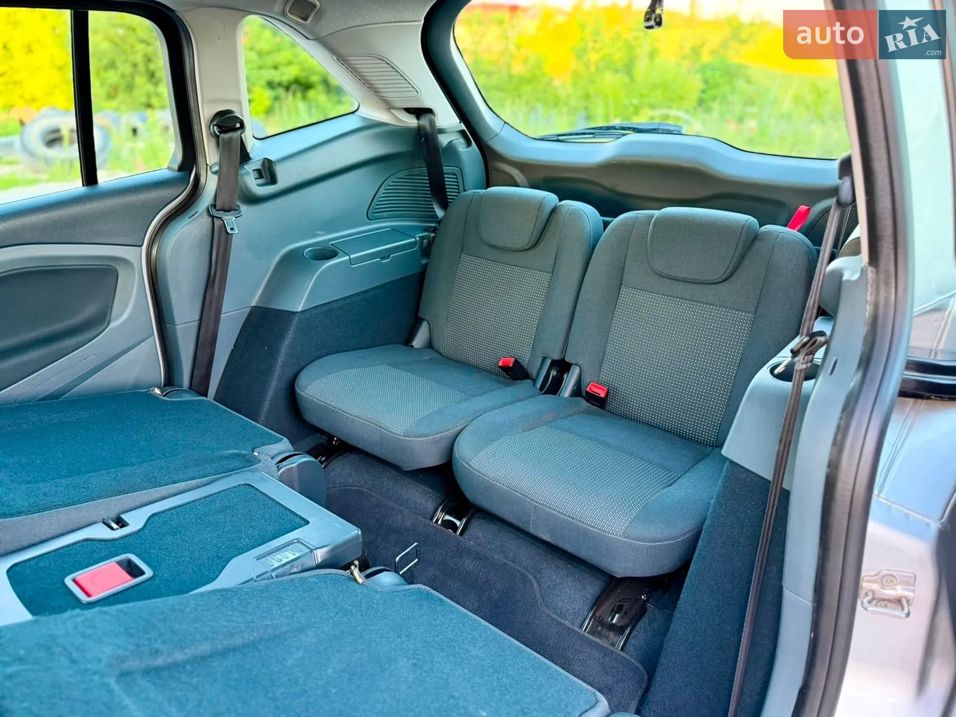 2011 Ford C-MAX - мініатюра 44