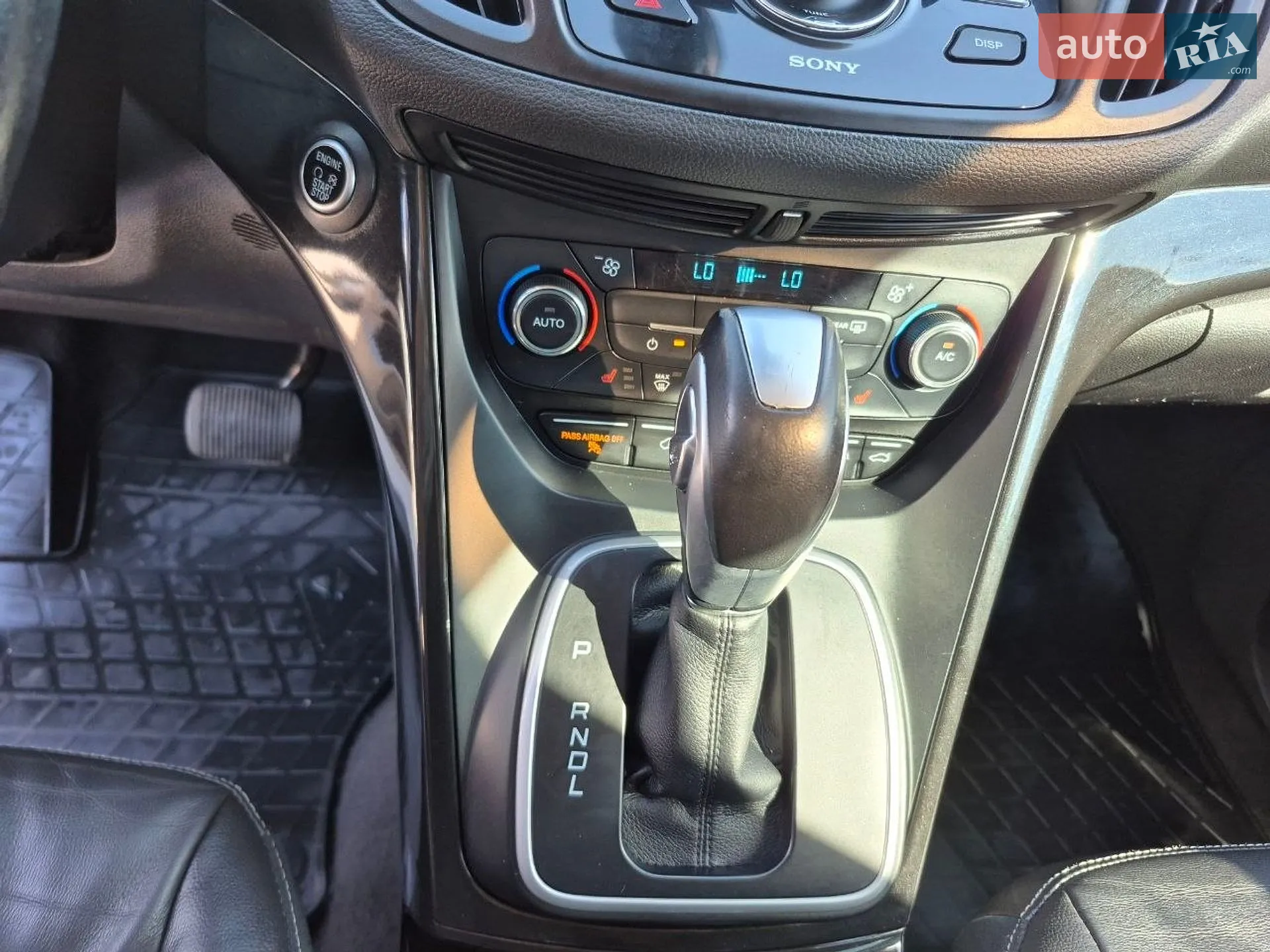 2017 Ford C-MAX - мініатюра 16