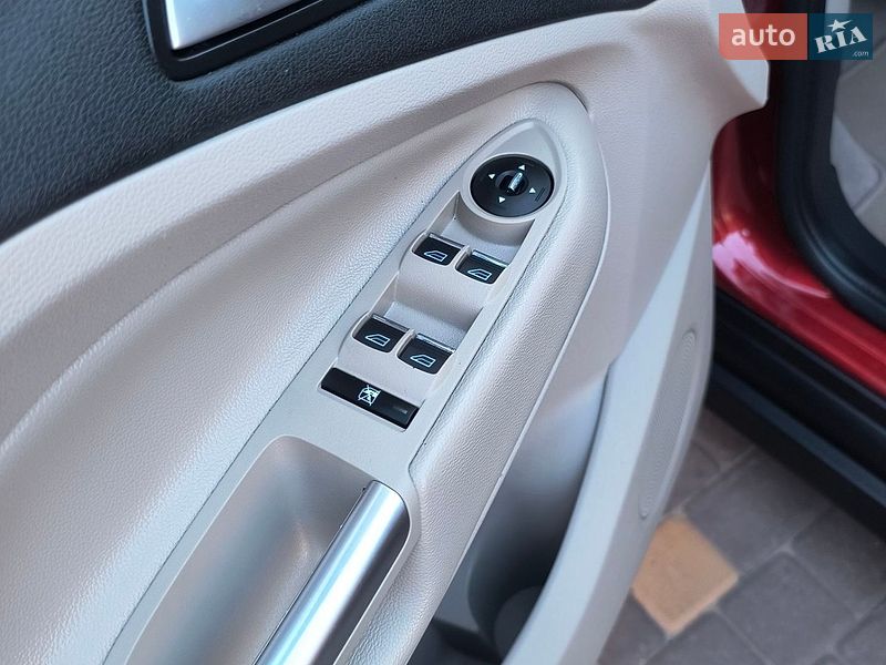 Минивэн Ford C-Max 2015 в Одессе фото 26 Минивэн Ford C-Max 2015 в Одессе