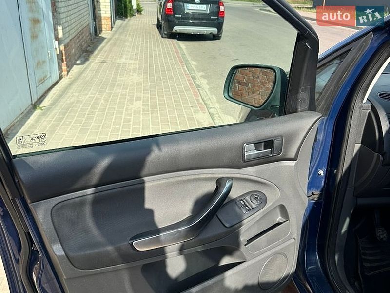 Мінівен Ford C-Max 2010 в Сумах