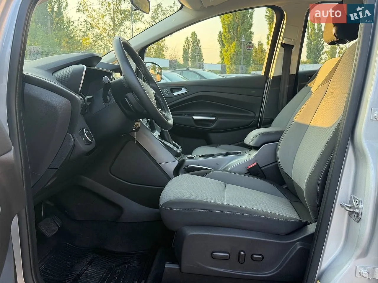 2017 Ford C-MAX - мініатюра 16