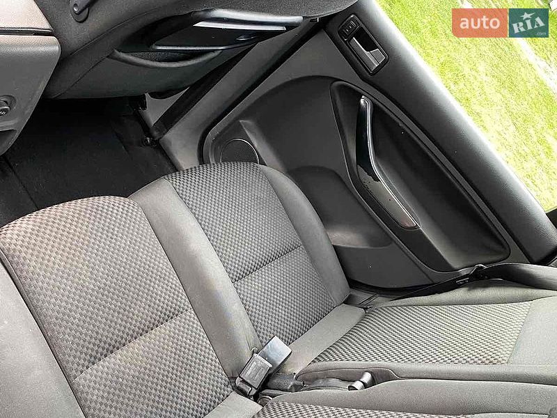 Минивэн Ford C-Max 2009 в Ратным