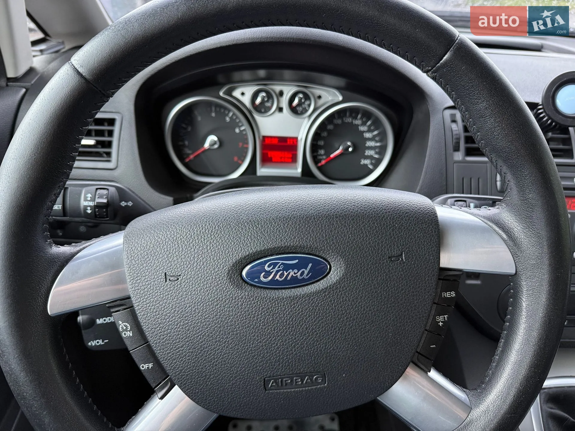 2010 Ford C-MAX - мініатюра 32