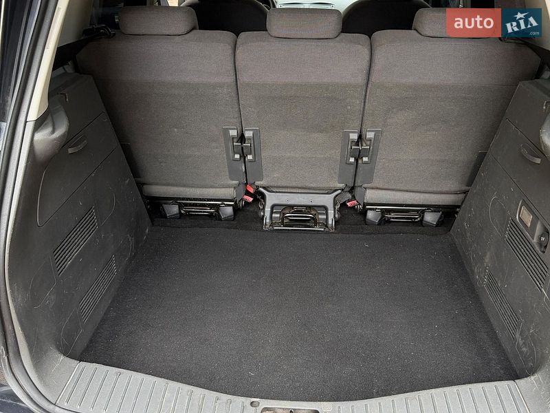 Мінівен Ford C-Max 2009 в Іршаві