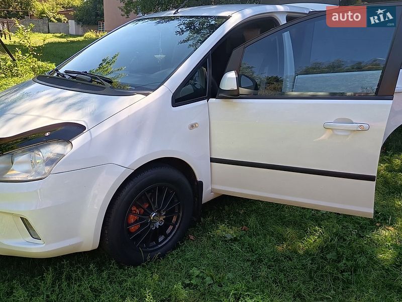 Минивэн Ford C-Max 2010 в Ромнах
