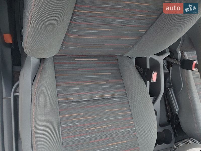 Мінівен Ford C-Max 2010 в Решетилівці