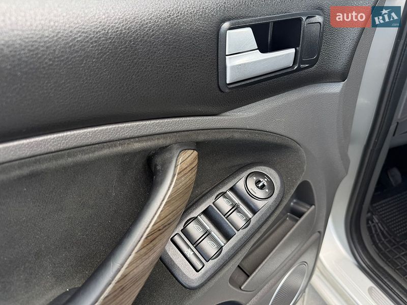 Мінівен Ford C-Max 2010 в Івано-Франківську