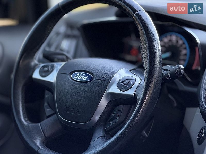 Минивэн Ford C-Max 2015 в Киеве