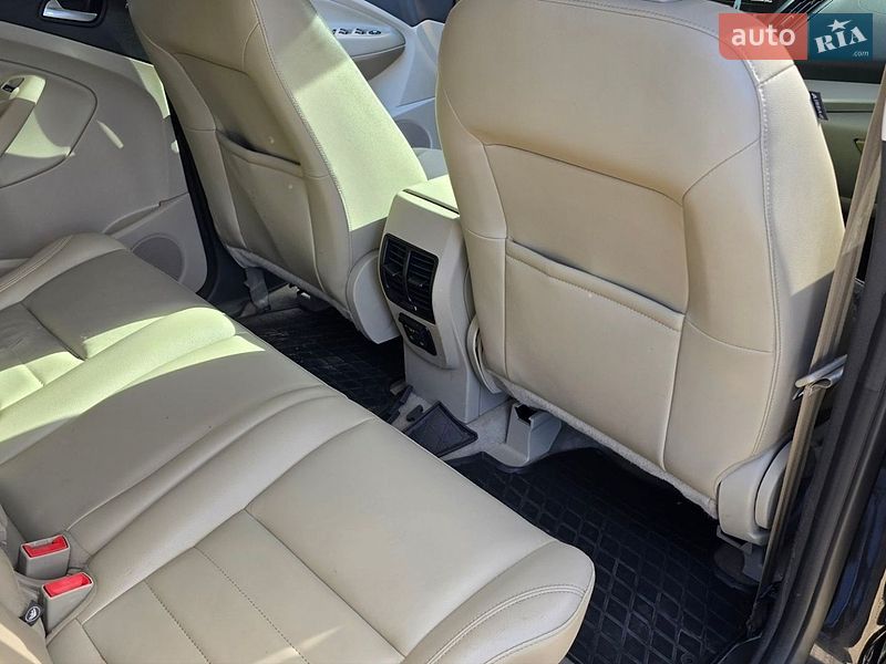 Минивэн Ford C-Max 2014 в Днепре