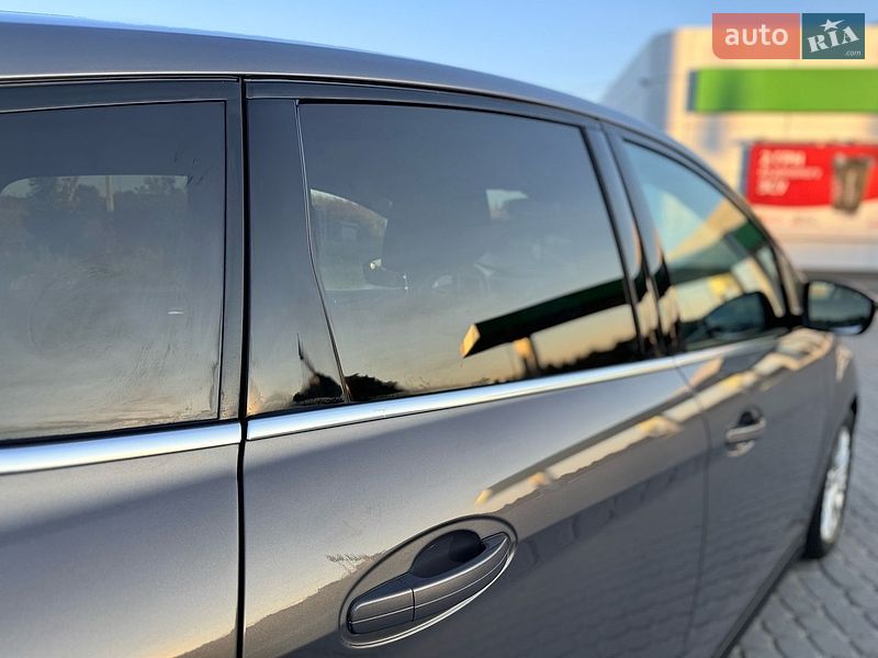 Минивэн Ford C-Max 2013 в Стрые