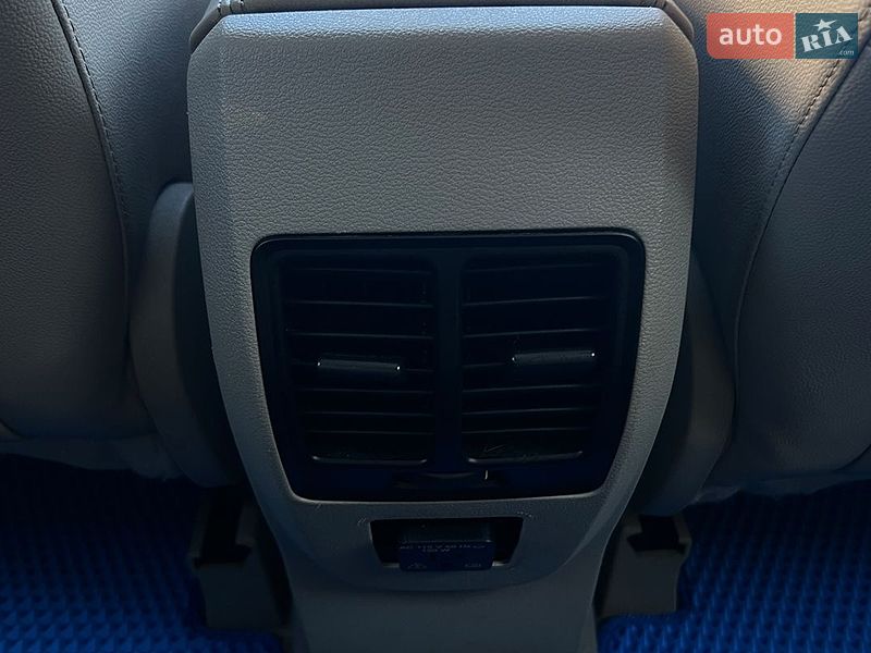 Мінівен Ford C-Max 2013 в Івано-Франківську