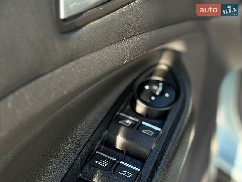 Минивэн Ford C-Max 2012 в Днепре
