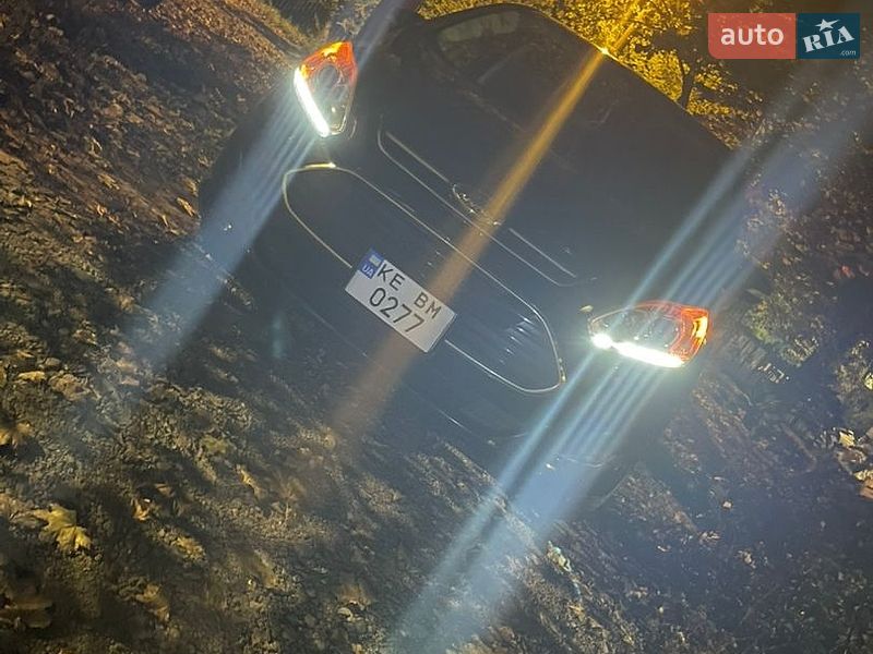 Мінівен Ford C-Max 2017 в Дніпрі