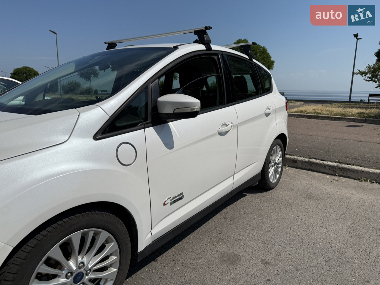 2017 Ford C-MAX - мініатюра 41