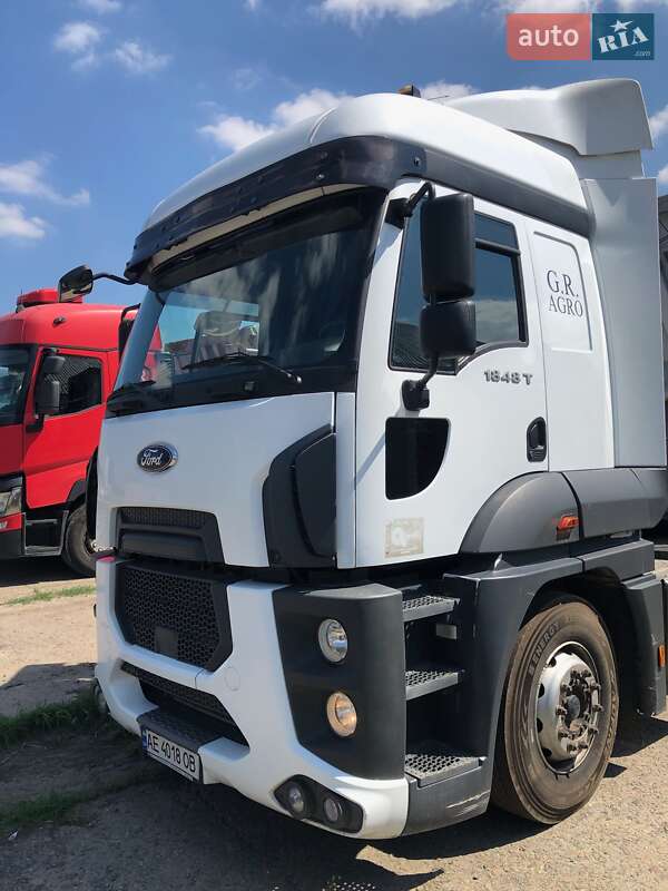 Ford Cargo 2020