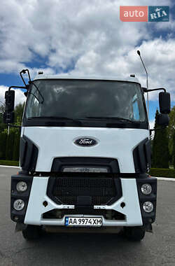Самосвал Ford Cargo 2016 в 