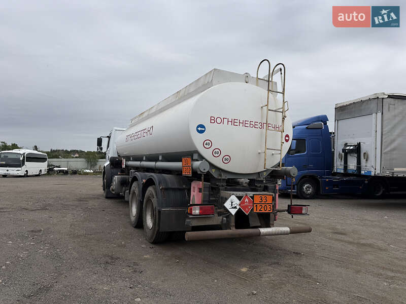 Бензовоз Ford Cargo 2014 в Киеве