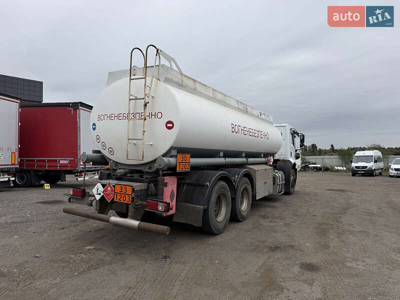 Бензовоз Ford Cargo 2014 в Киеве