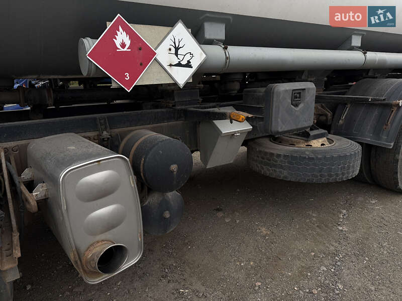 Бензовоз Ford Cargo 2014 в Киеве