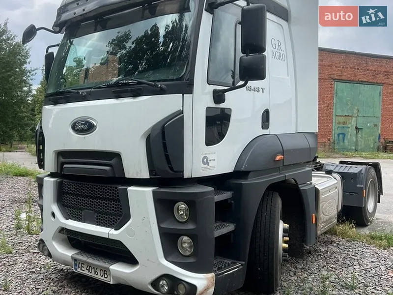 Ford Cargo 2020