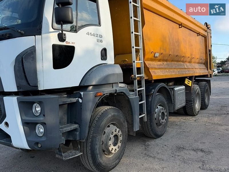 Самосвал Ford Cargo 2016 в Львове