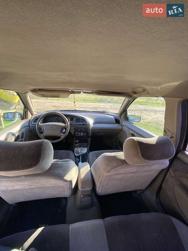 Седан Ford Contour 1997 в Березанке