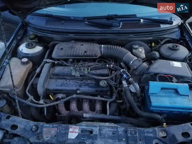 Седан Ford Contour 1997 в Каневе