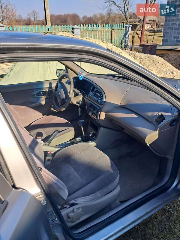 Седан Ford Contour 1996 в Івано-Франківську
