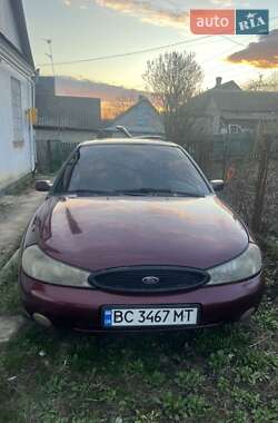 Седан Ford Contour 1995 в Дубно
