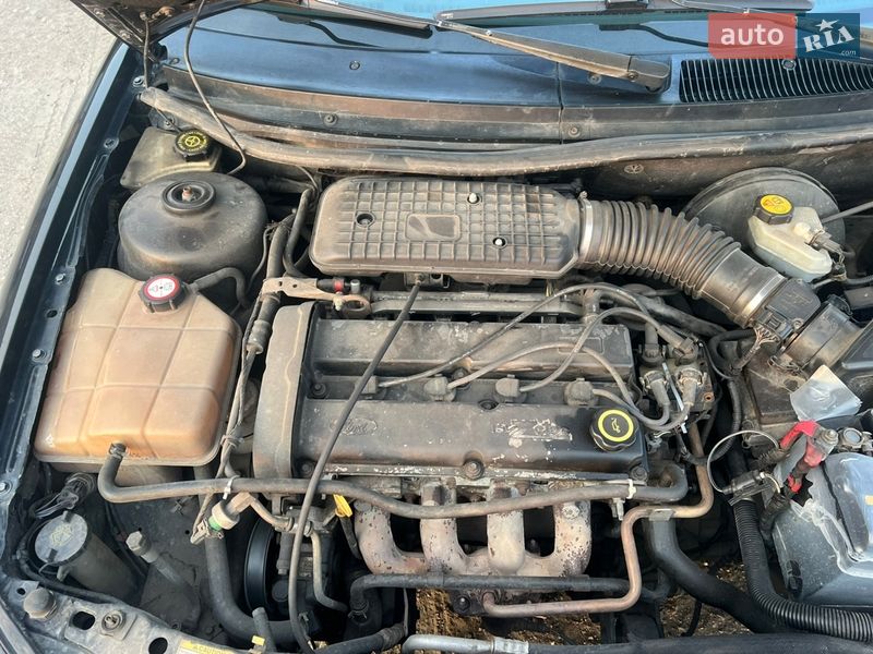 Купе Ford Cougar 1999 в Дубні