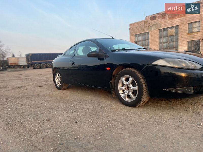 Купе Ford Cougar 1999 в Дубні