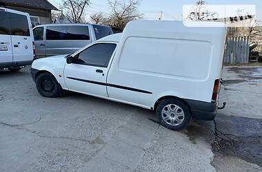 Другие легковые Ford Courier 2001 в Черновцах