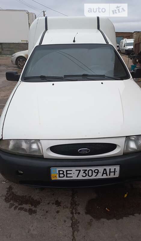 Ford Courier 1999